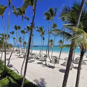 Beach Caribbean White Sand & Ocean Villa